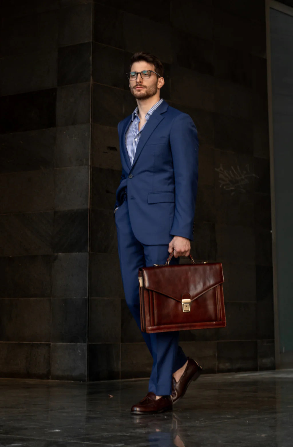 Inspirace pro Vás - Kožená business aktovka - The Magus