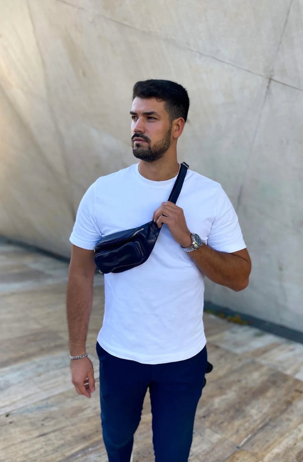 Inspirace pro Vás - Kožená italská ledvinka - Independent People