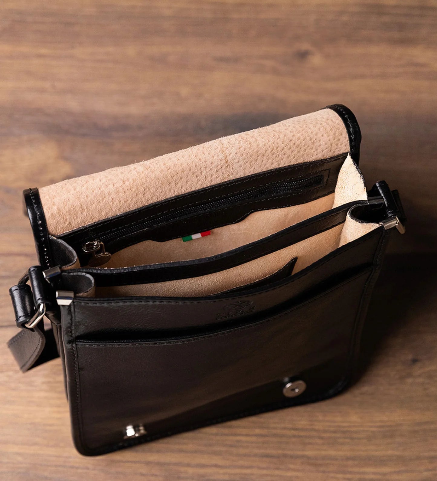 Malá kožená crossbody taška - On The Road