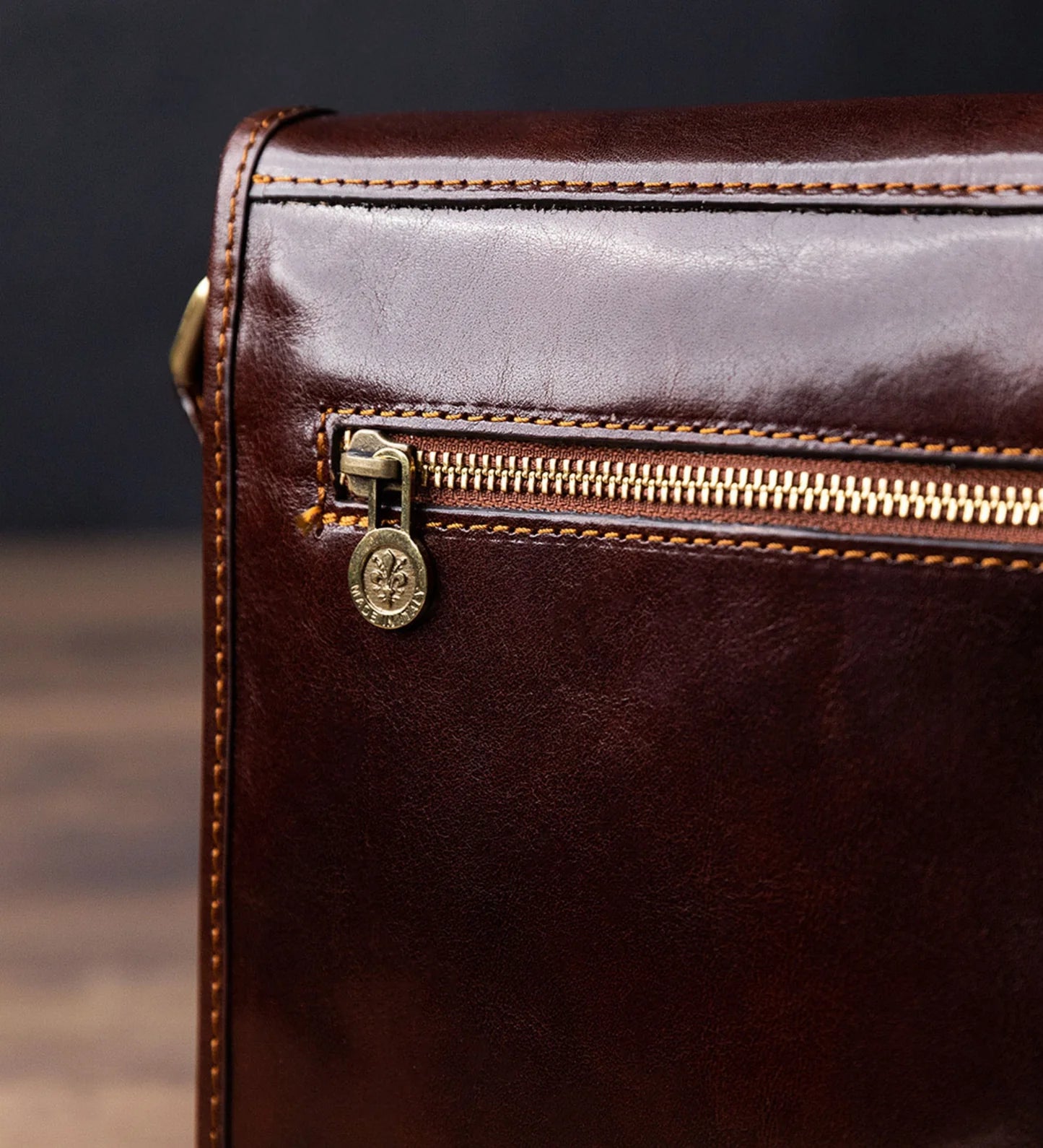 Malá kožená crossbody taška - On The Road