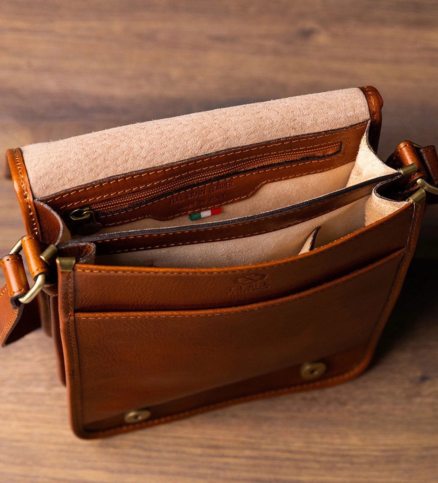 Malá kožená crossbody taška - On The Road