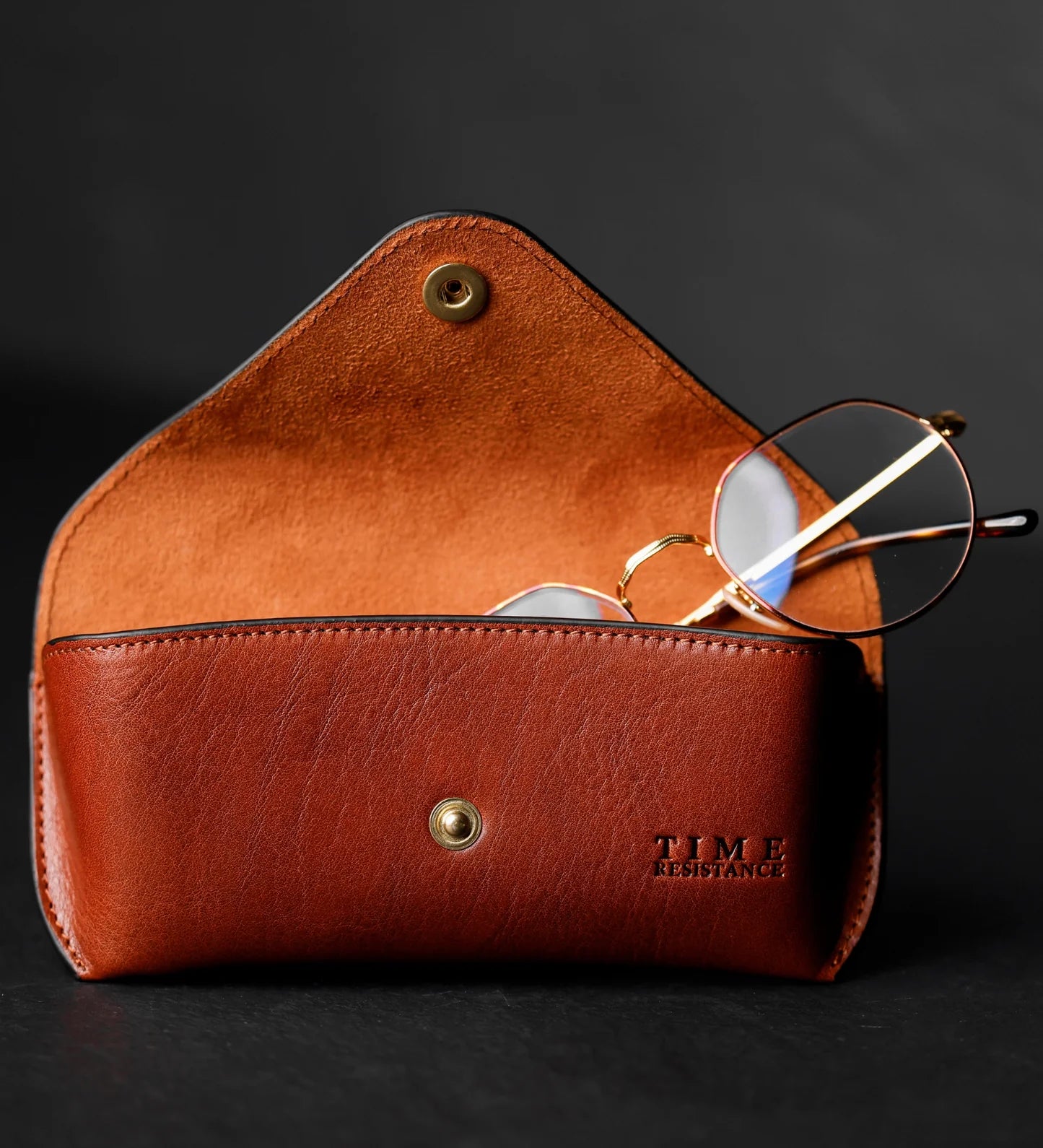 Retro kožené pouzdro na brýle - High Wind In Jamaica