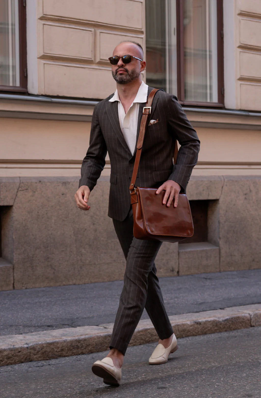 Inspirace pro Vás - Kožená crossbody taška - The Stranger