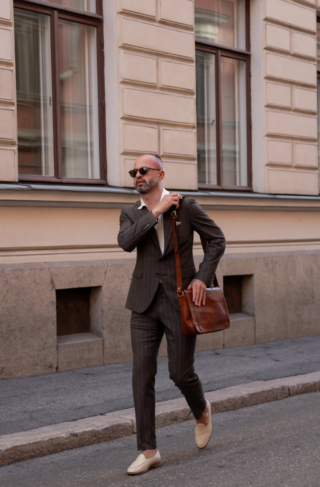 Inspirace pro Vás - Kožená crossbody taška - The Stranger