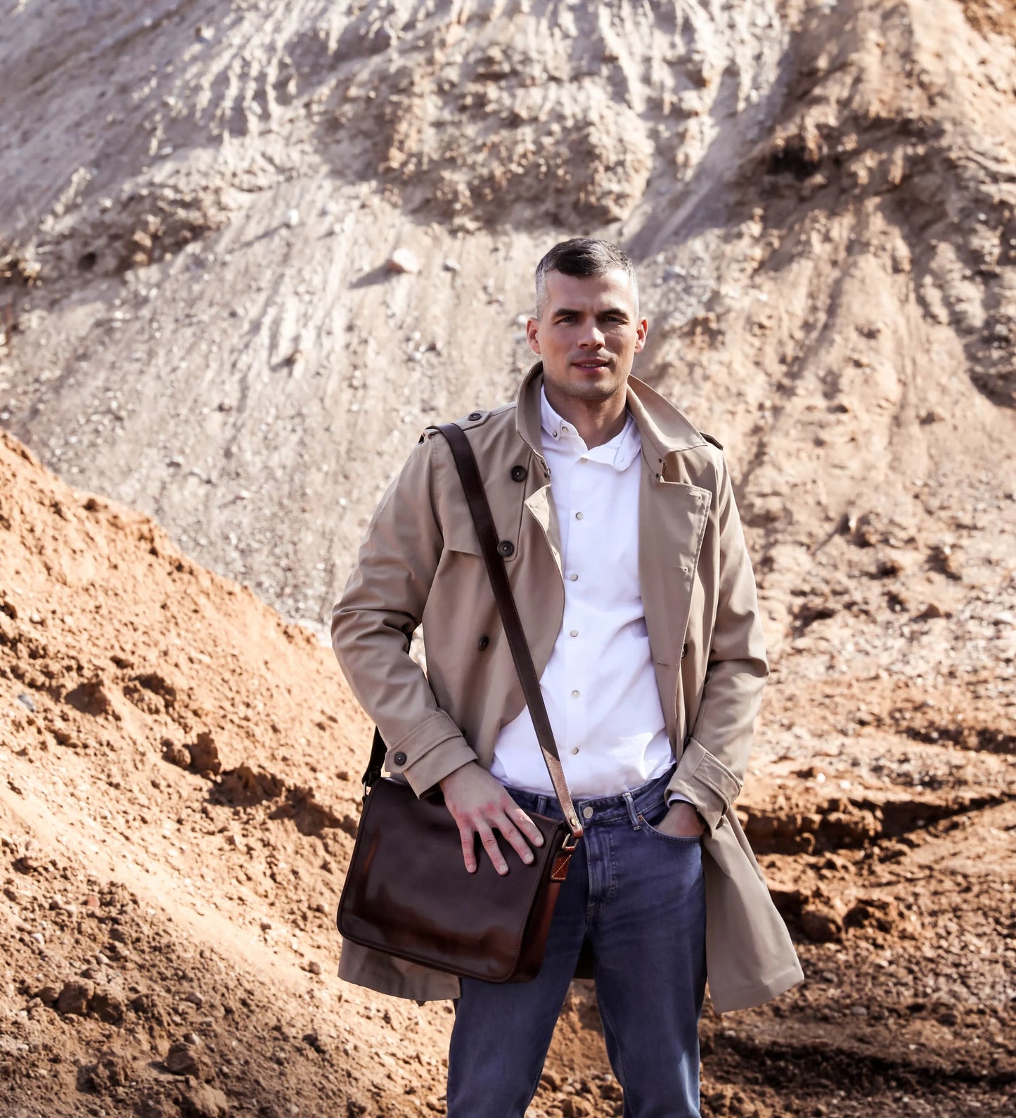 Kožená crossbody taška - The Stranger