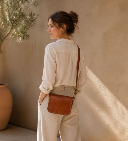 Malá kožená crossbody taštička - Little Companion