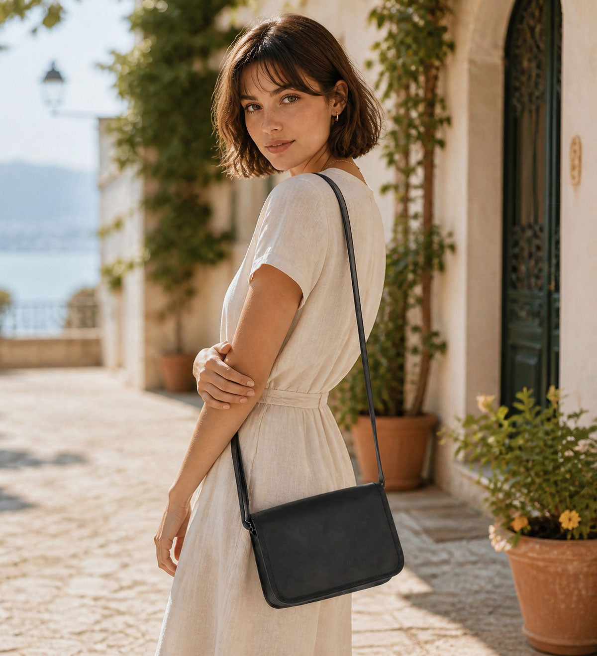 Kožená crossbody taška malá - Pocket Prophecy