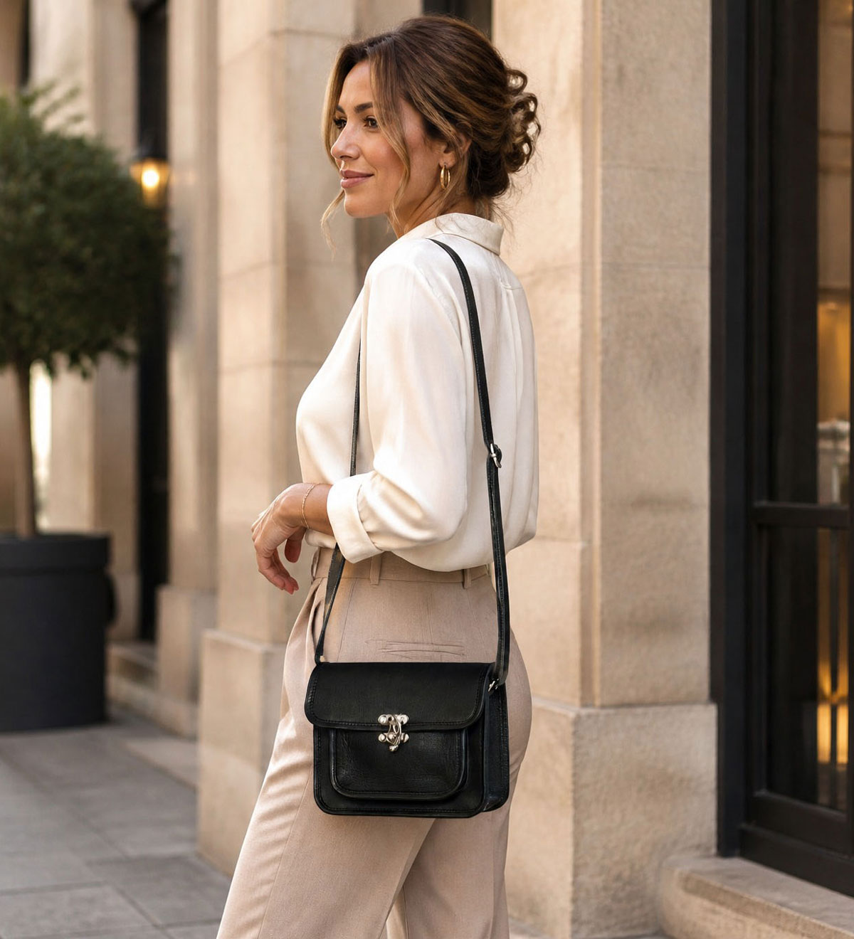 Crossbody kabelka z pravé kůže - Retro Alley