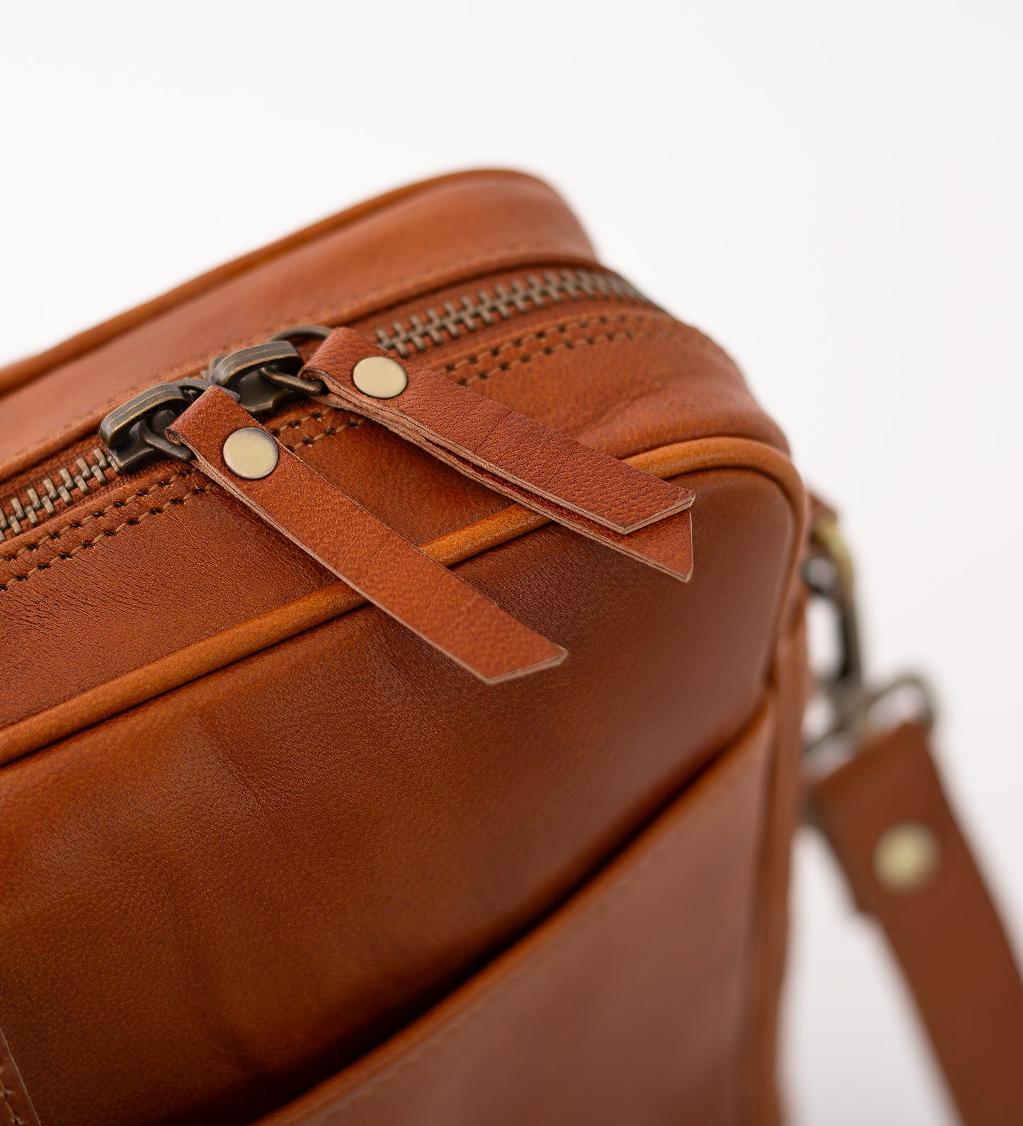 Kožená taška na notebook - Silent Power