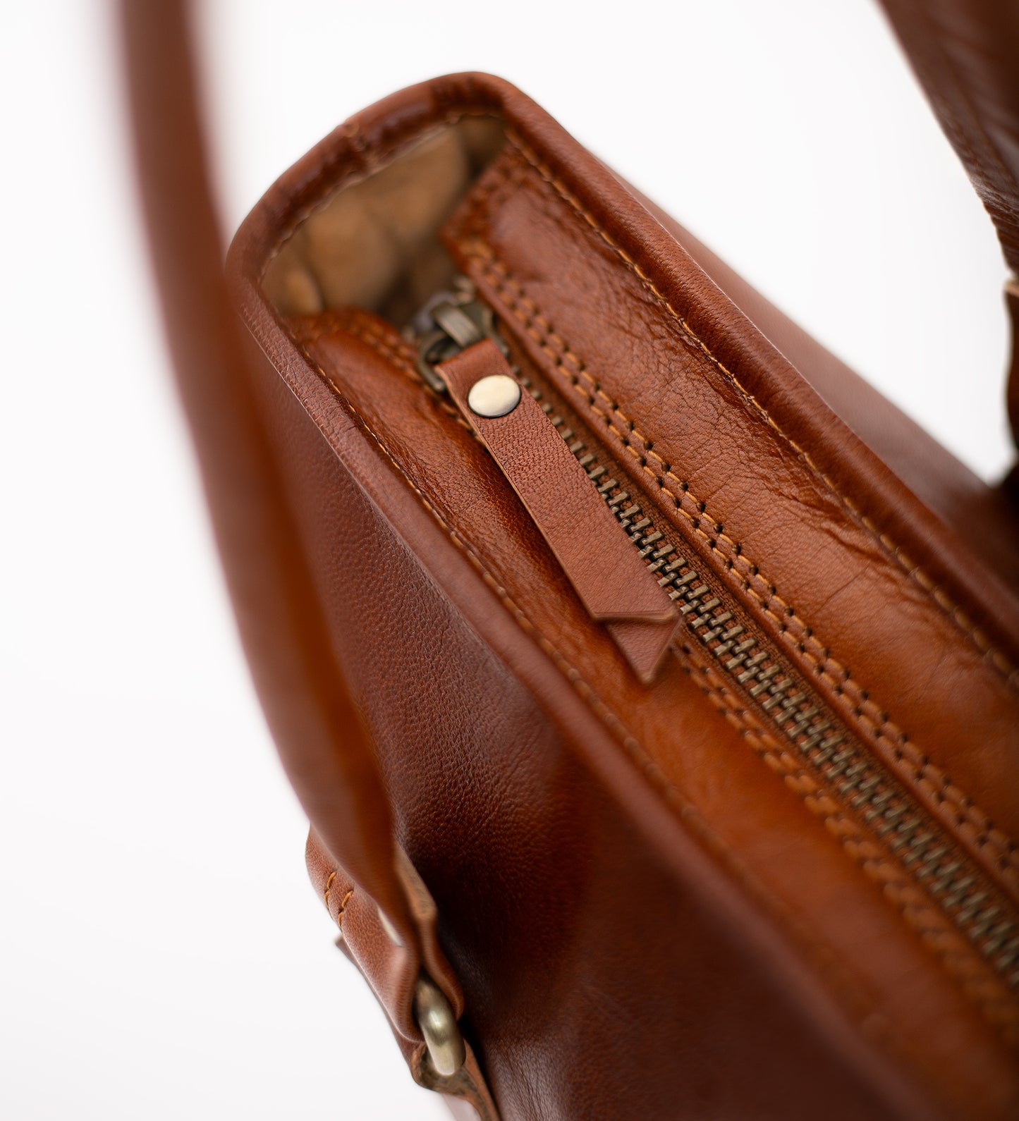 Kožená shopperka do ruky – Urban Grace